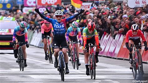 bastenaken luik vrouwen|5 kilometer voor het einde ging ze nog uit de bocht:。